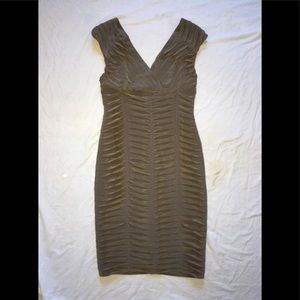 ADRIANNA PAPELL Ribbed Stretch Dress